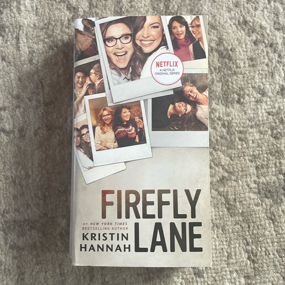 📚 4/20$ 📚 Firefly Lane - Kristin Hannah - Picture 1 of 5